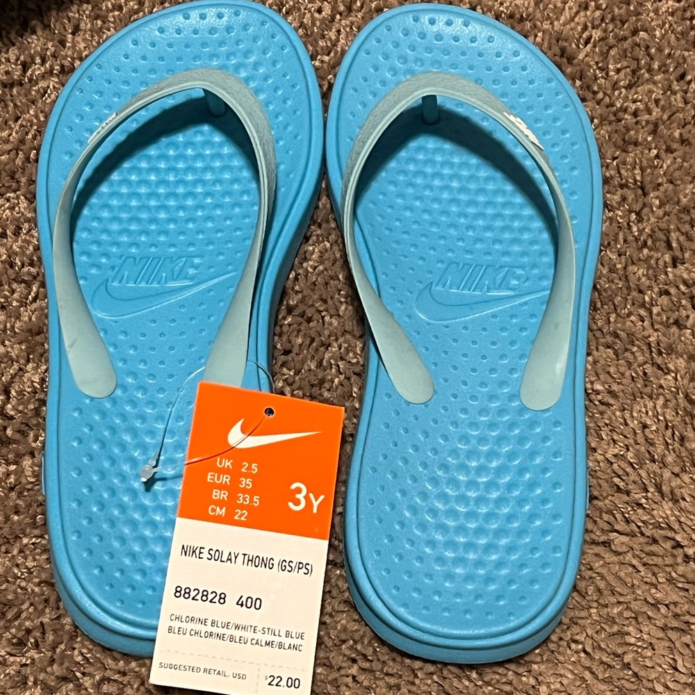 NWT Nike Girls Flip Flop Sandals Solay Thong 3